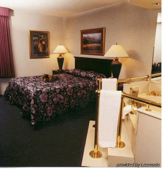 Lees Inn & Suites Muncie Oda fotoğraf