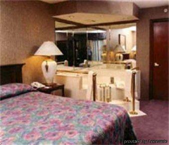 Lees Inn & Suites Muncie Oda fotoğraf